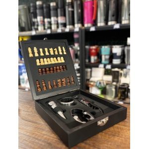 SET VINO AJEDREZ BORDO