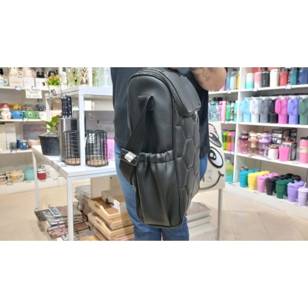 BOLSO MATERO CUERINA ESTILO PELOTA - Imagen 2