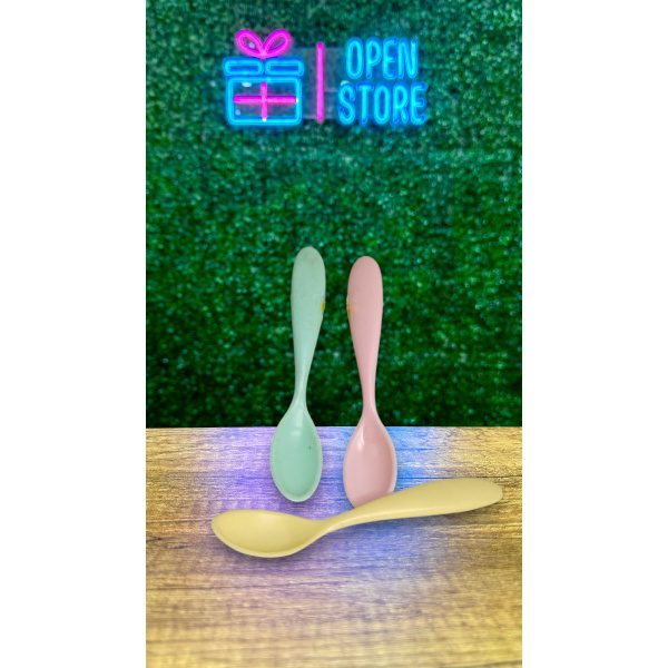 CUCHARA PLASTICO PASTEL