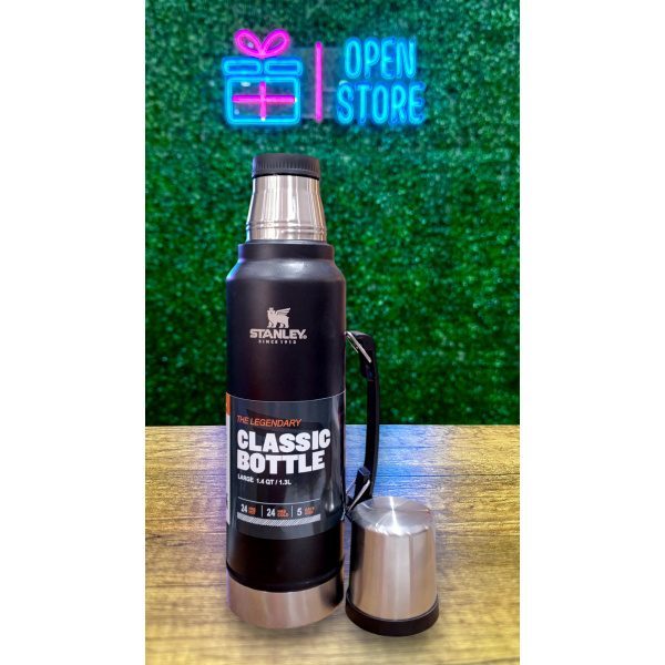 TERMO ACERO STANLEY 1,3L NEGRO - VERDE - ROJO