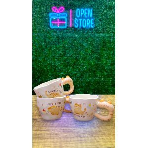 TAZA CON GATITO EN ASA LOVELY CAT