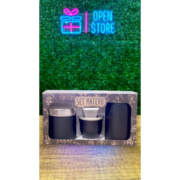 SET VERTEDORES + MATE CUERINA NEGRA EN CAJA