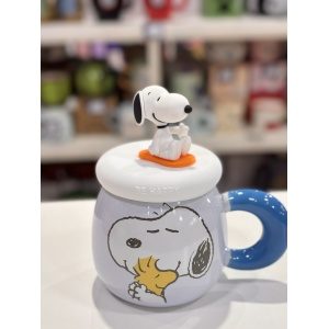 TAZA PREMIUM SNOOPY CON TAPA Y SORBETE