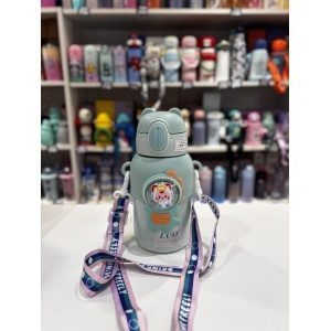 BOTELLA INFANTIL ACERO 450ML LUO CON CORREA Y TAPA BOTON CON PICO DE SILICONA