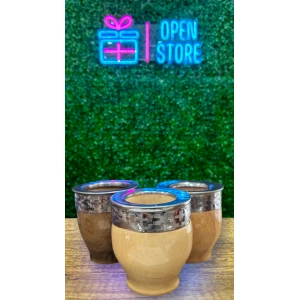 MATE IMPERIAL DE LAPACHO LAQUEADO CON VIROLA ACERO LISA