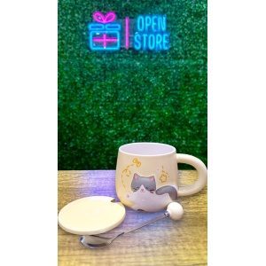 TAZA CON TAPA Y CUCHARA GATO RELIEVE