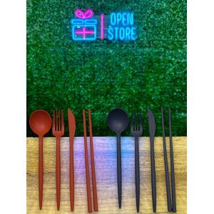SET CUBIERTOS CON PALITOS SUSHI FIBRA DE TRIGO EN ESTUCHE