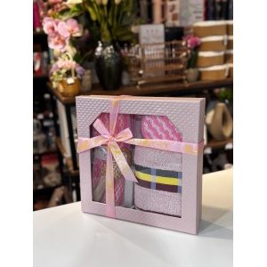 SET SPA 5 PIEZAS -ESPONJAS+TOALLA+CEPILLO+PIEDRA POMEZ- EN CAJA