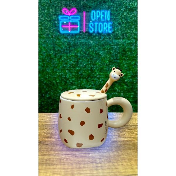 TAZA CON TAPA Y CUCHARA JIRAFA - Imagen 2