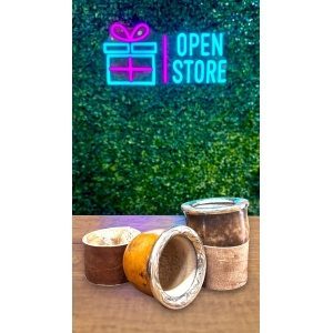 MATE CALABAZA CON VIROLA ALPACA CINCELADA Y BASE DE CUERO CRUDO