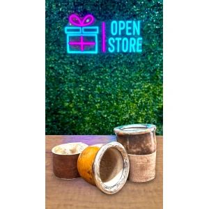 MATE CALABAZA CON VIROLA ALPACA CINCELADA Y BASE DE CUERO CRUDO