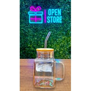 VASO DE VIDRIO TORNASOLADO CON ASA, TAPA DE BAMBU Y SORBETE