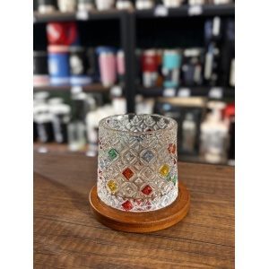 VASO DE WHISKY DE CRISTAL LABRADO COLOR GIRATORIO CON BASE DE MADERA