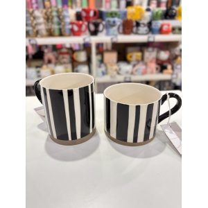 TAZA LINEAS BLANCO Y NEGRO