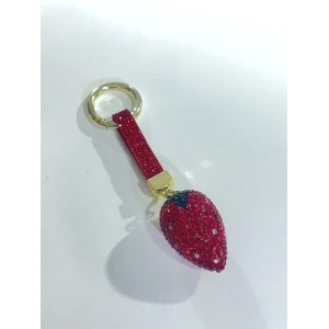 LLAVERO FRUTILLA CON BRILLO