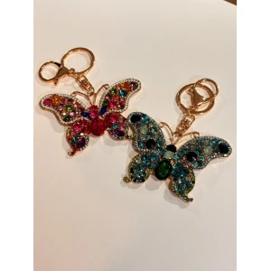 LLAVERO METAL Y GEMAS MARIPOSA